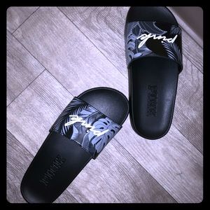 VS PINK Black Slides Sandals